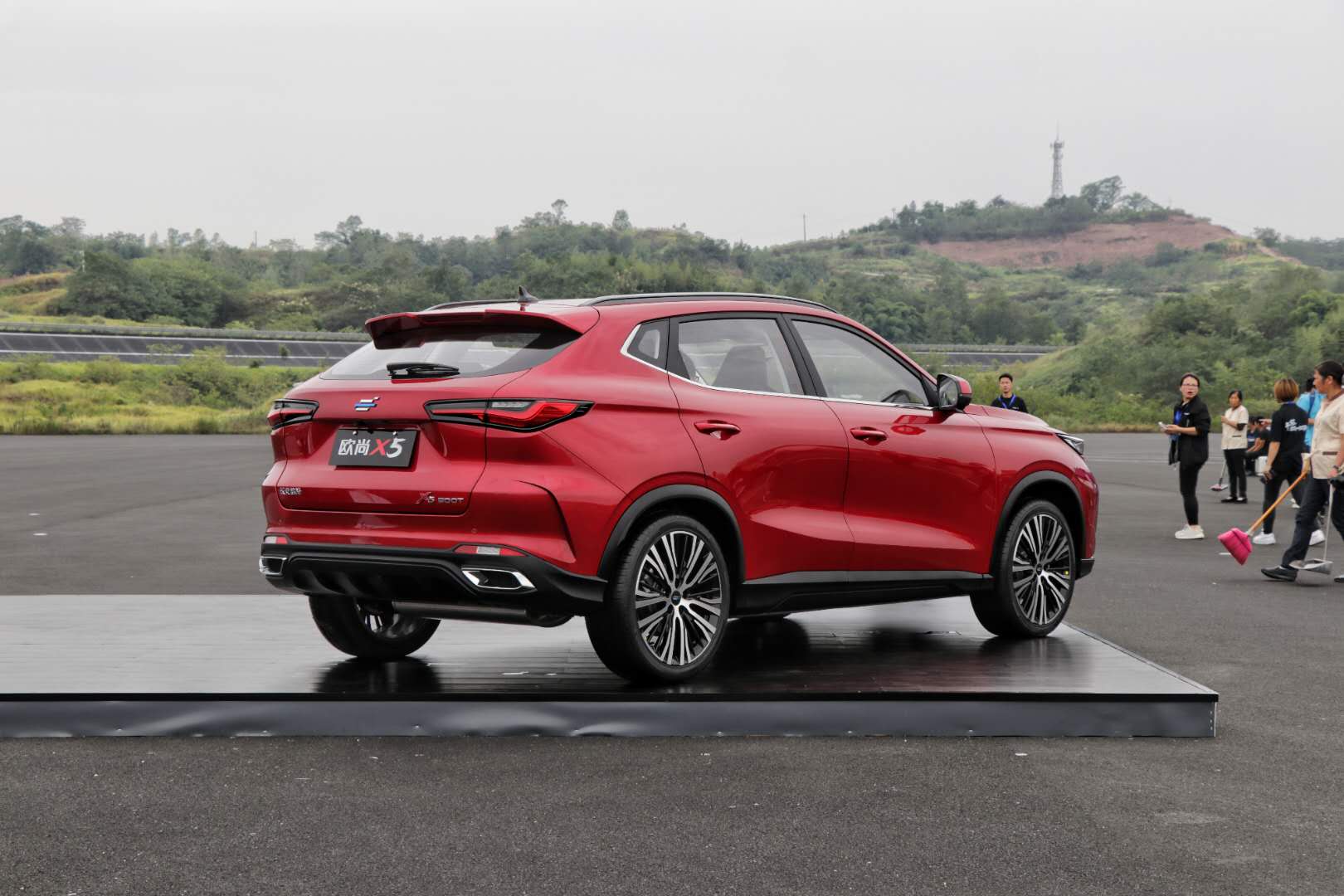 10万元享受v8的快乐长安欧尚x5很懂年轻