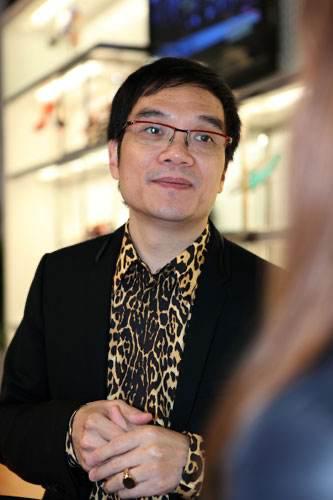 因为疫情影响的企业红蜻蜓4000家店关门老板朋友圈卖鞋