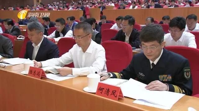 何清凤系莆田市荔城区拱辰办事处张镇村人,1980年9月考学入伍.