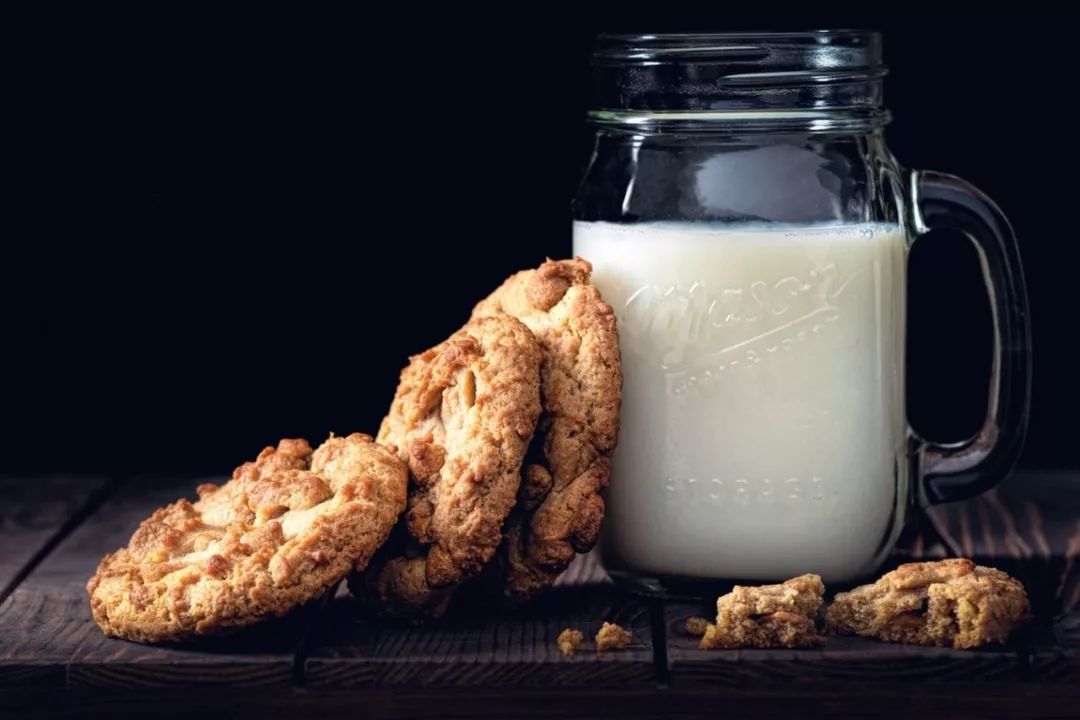 牛奶、豆奶、豆浆营养有啥区别？早餐搭配哪个更适合？