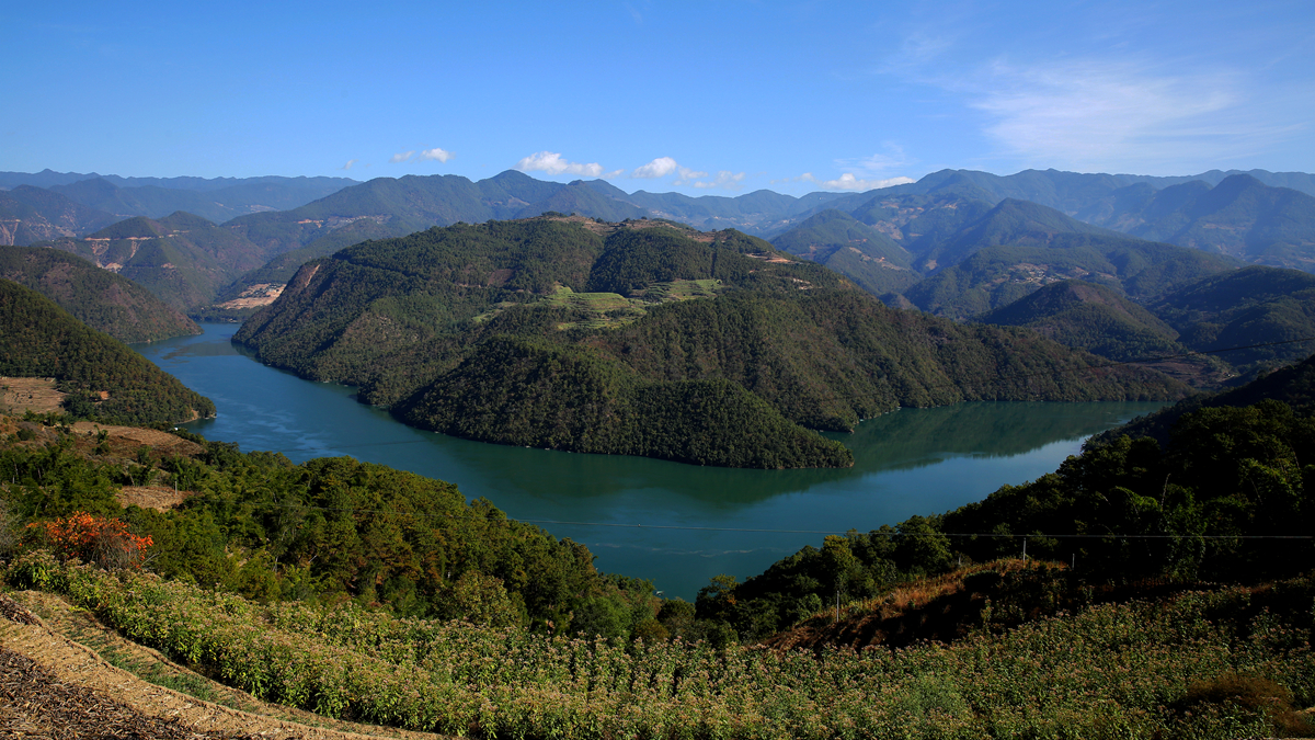 或者那曲河泛舟,黑水河漂流;抑或桃源河追根,漾濞江溯源;怎么着,都去