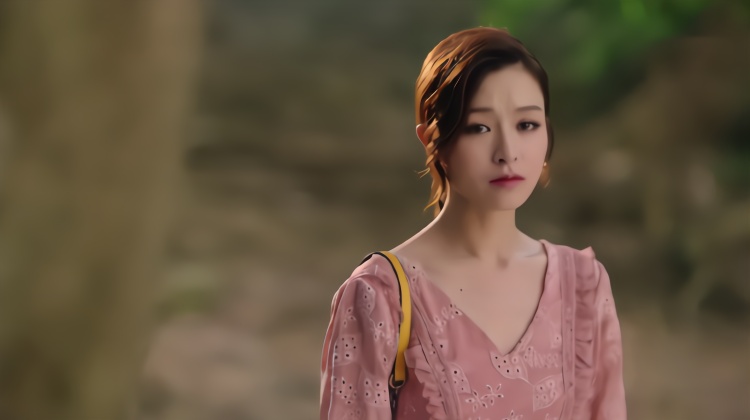 美女去找帅哥,去被坏人绑架,帅哥却不知情