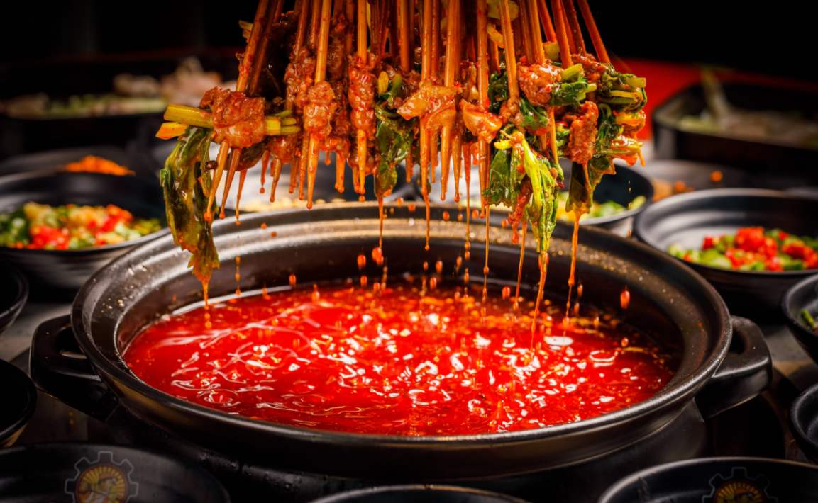 好吃过瘾的椒麻二串串火锅店凭什么只卖二毛九__凤凰网
