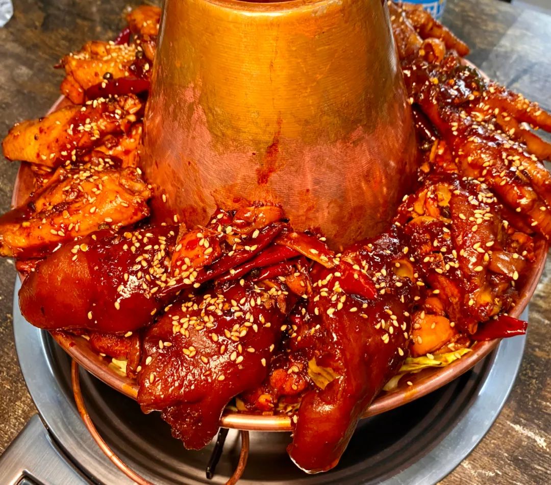 长春平价美食之首能吃鸡肉能涮火锅实惠还好吃