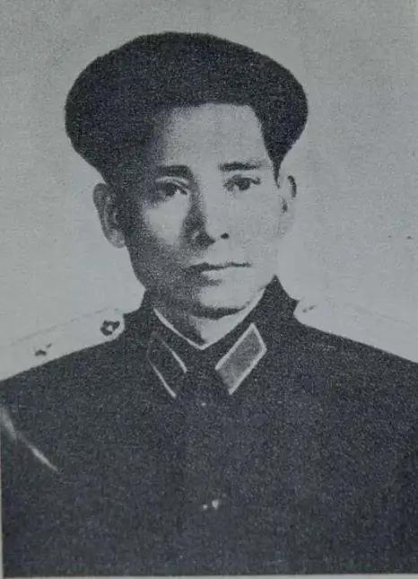 其中,毕世悌,武亭,洪水三人都是红军队伍的骁将,只不过,毕世悌牺牲在