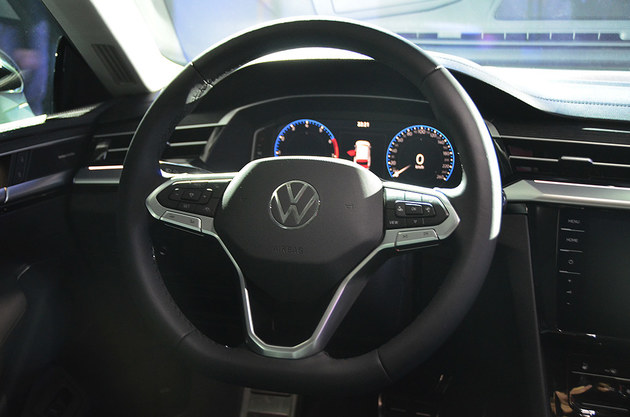 预售价27万起 一汽-大众新CC/CC猎装亮相