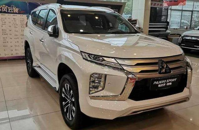 其实,三菱蒙特罗的前身就是三菱劲畅,这台车的口碑和越野性能也得到