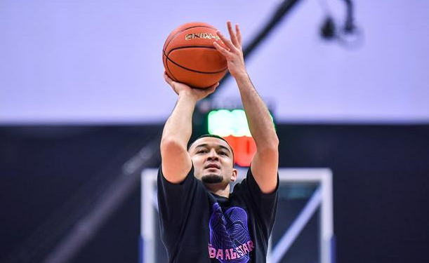 西热力江爆发有原因6天前放下豪言用雄狮咆哮归来比喻自己