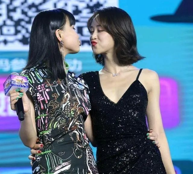 茜山万海,绮趣蛋,你嗑到「女女cp」的糖了吗?