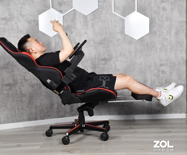 DXRacer迪锐克斯手游电竞椅评测 专业更舒适