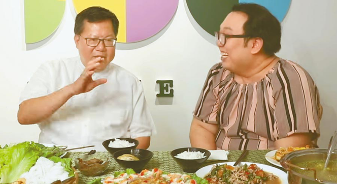 郑文灿（左）自曝曾想选台湾地区领导人