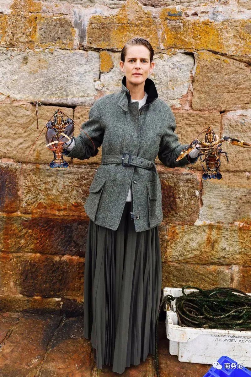 50岁老佛爷灵感缪斯离世走最华丽的秀却过着最简朴的生活