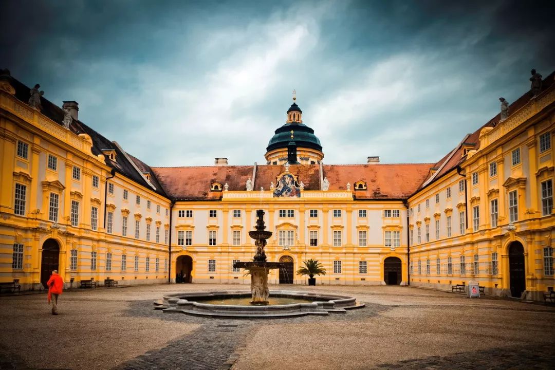 高考在即,移民奥地利就可以免费上奥地利顶尖大学和学院