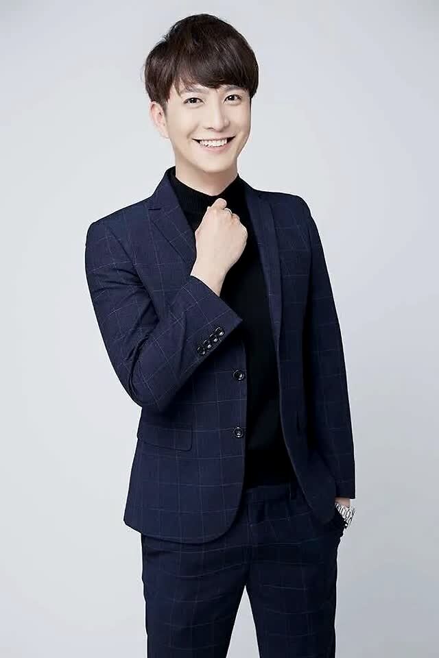 心里有火眼里有光奔涌吧李昂主持人来啦