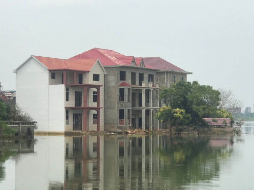 大爱无疆，佳果源慰问一线抗洪战士，捐赠价值45.7万元防汛物资