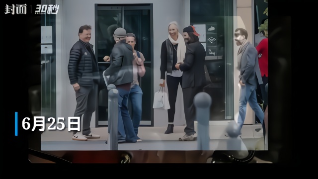 30秒 |《黑客帝国4》复工拍摄，基努•里维斯柏林街头喜笑颜开