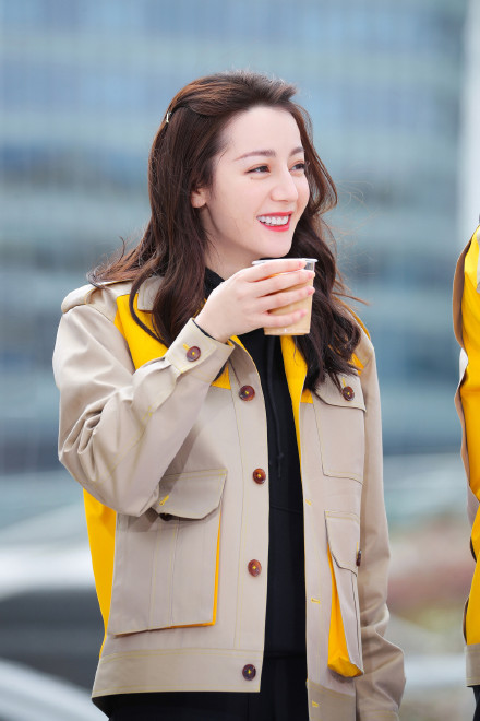 甜味小迪即将上线工作室分享热巴极限挑战预告照