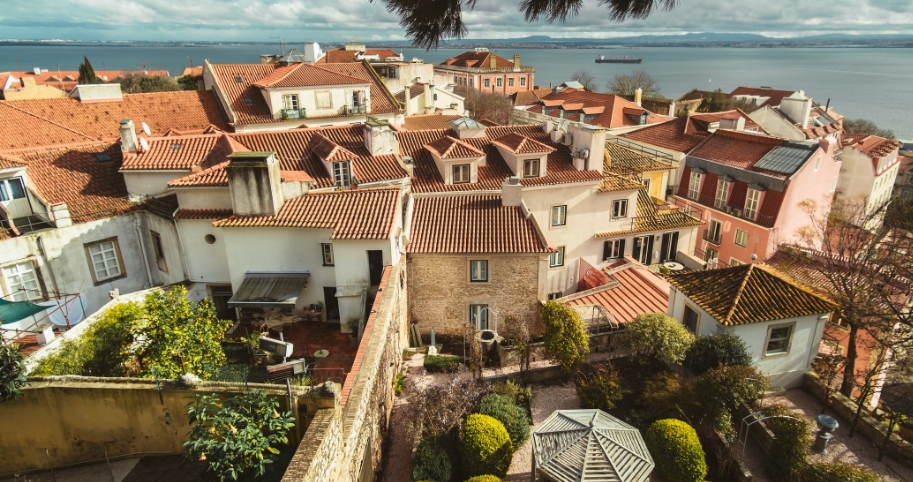 金辉控股IPO背后：巨额债务压顶 楼盘质量投