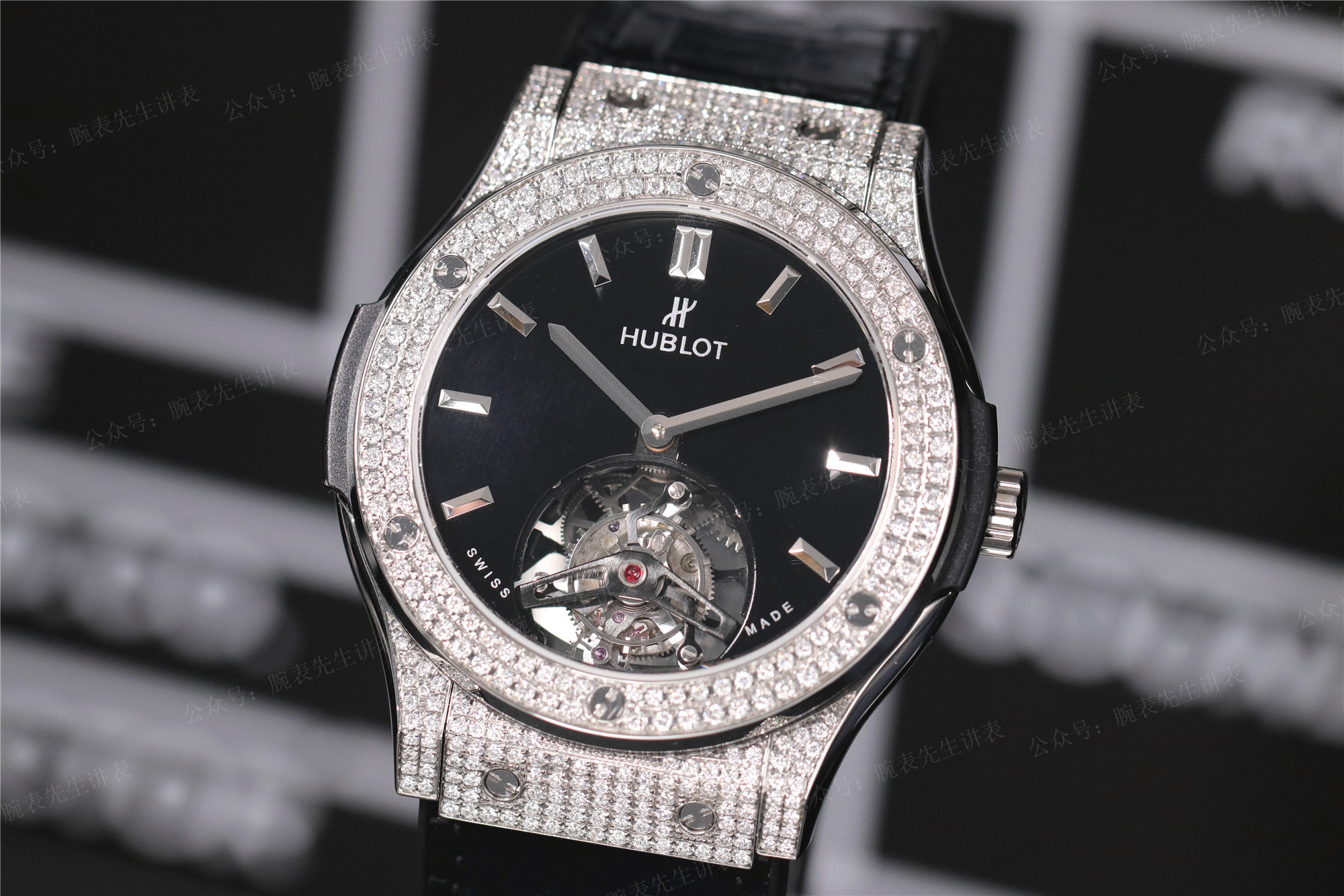 "穷玩车,富玩表"宇舶陀飞轮后镶钻给你不一样的视觉效果