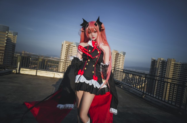 cos天台上迎着朝阳的克鲁鲁