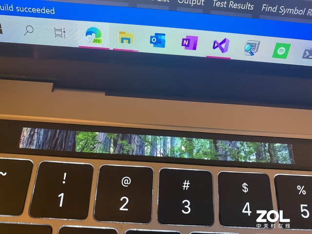 MacBook Pro装Windows 10 Touch Bar也能用_凤凰网