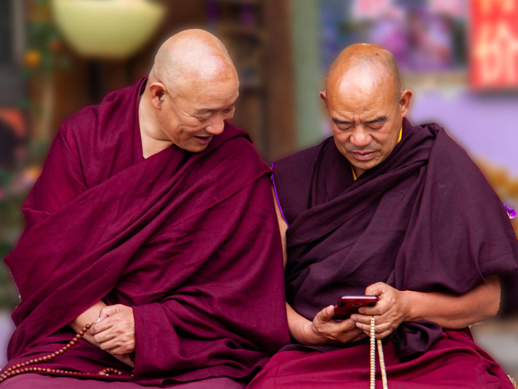 四方街上的僧侣