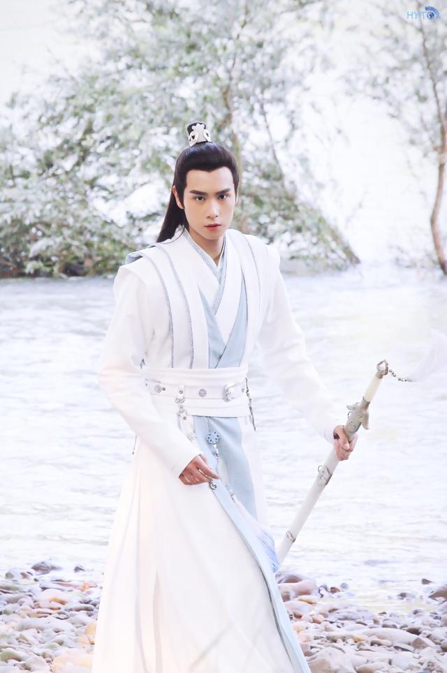 江枫下线你为什么不把刘海留给花无缺