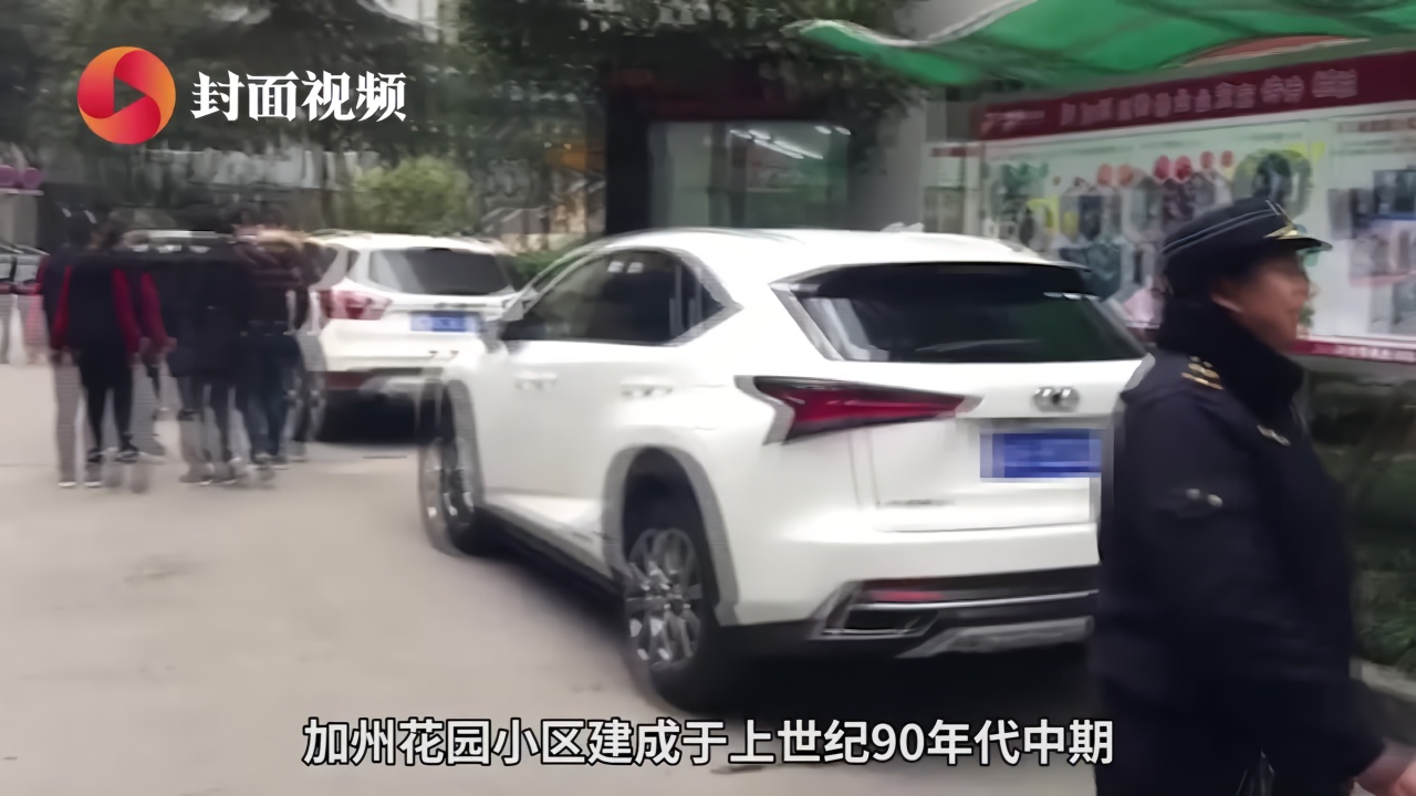 回访重庆加州花园：大火之后消防通道仍被堵死