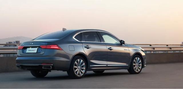 谁说自主品牌没有高级感 这台车的内饰绝了 手机凤凰网