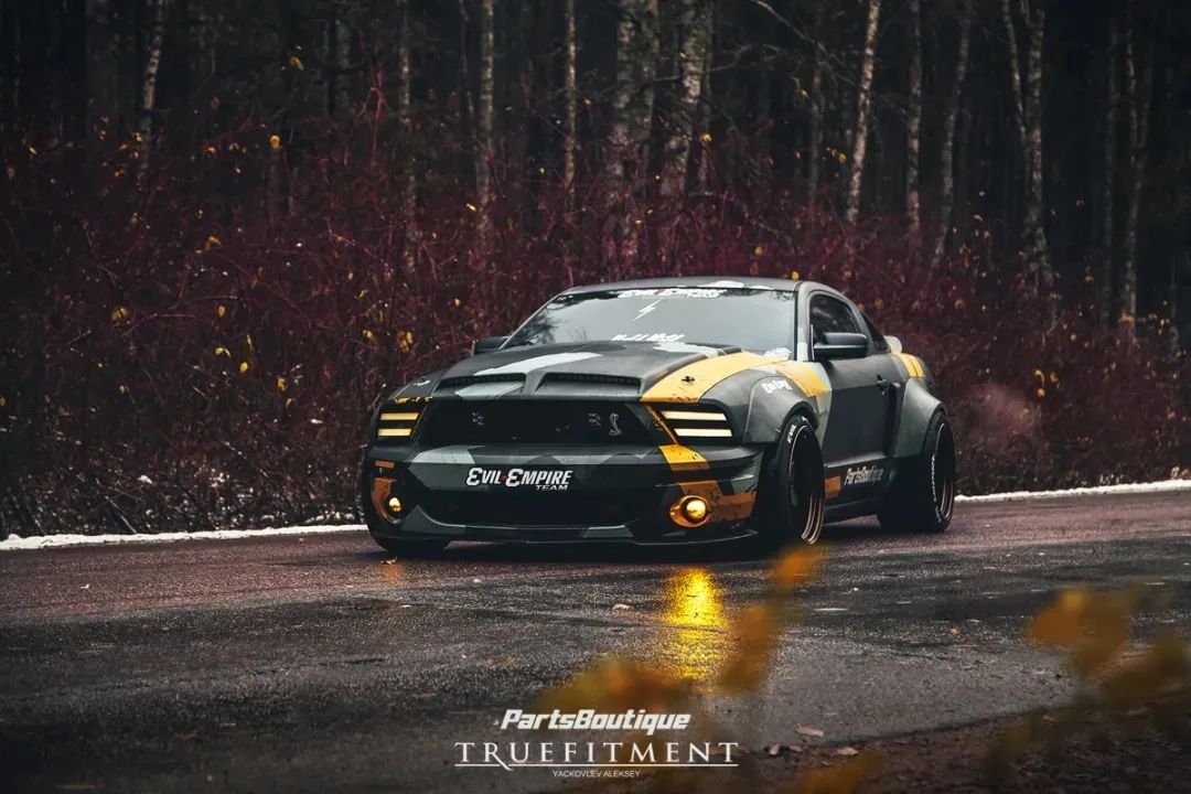 你觉得这台野马够邪恶吗?