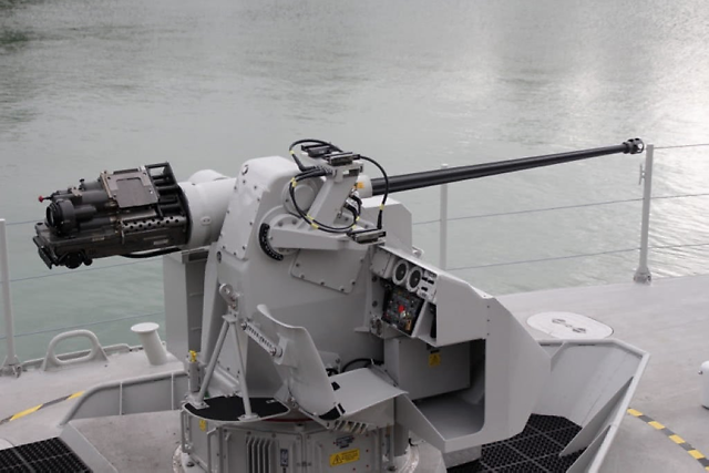 英国研制的小口径近防炮,防空作战不专业,却变成"快艇杀手"