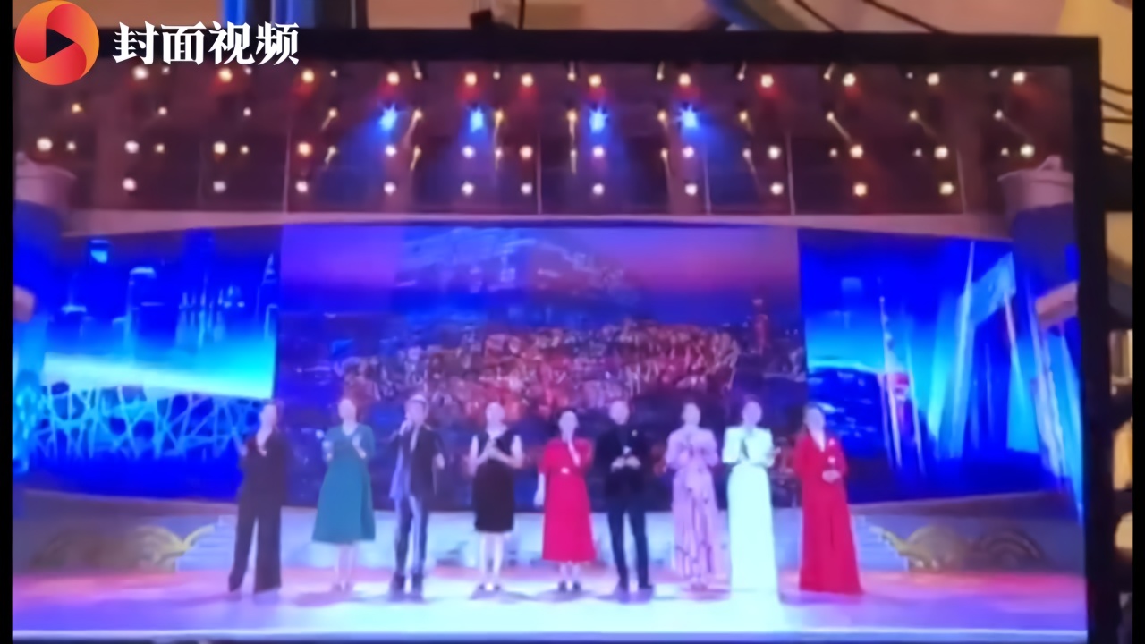 央视名嘴刘芳菲现身中国文联春晚 跨界演唱《北京欢迎你》获赞
