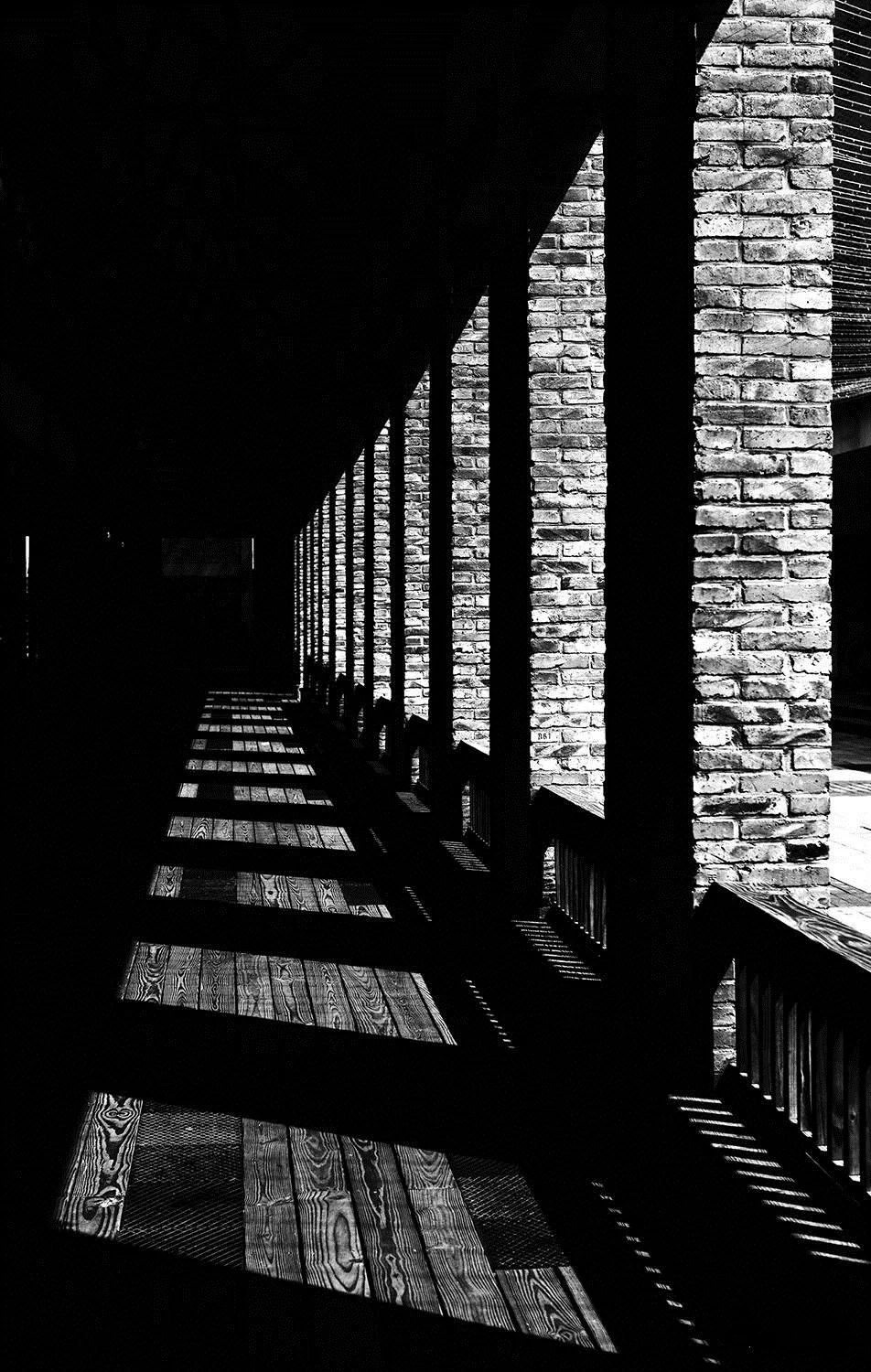 《美术博览》丛书 | 这里的时光值得回味——姜锡祥黑白摄影作品欣赏