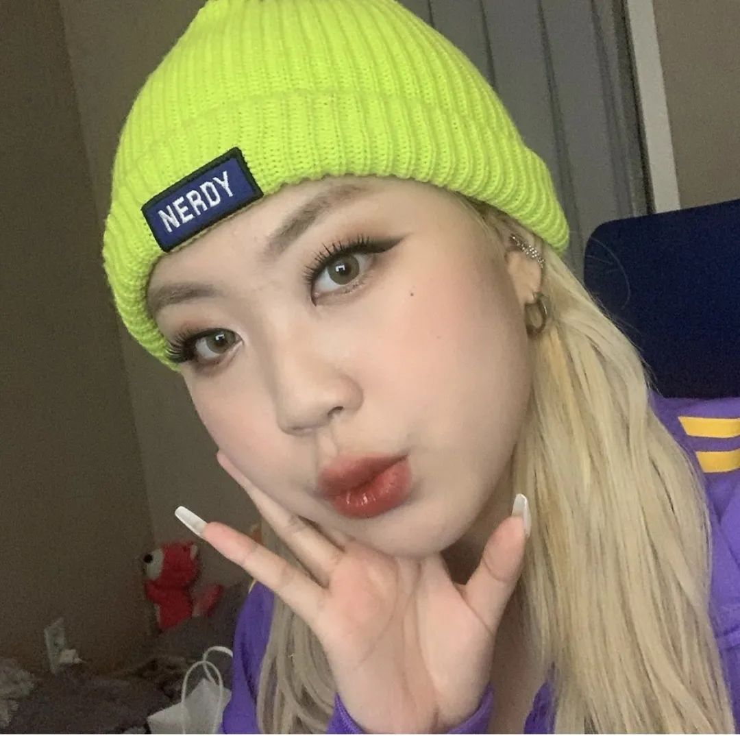 goodgirlorbadgirl她们是洗劫电视台的coolgirl