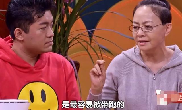卫视春晚再掀回忆杀:《家有儿女》和《情深深雨濛濛》剧组重聚