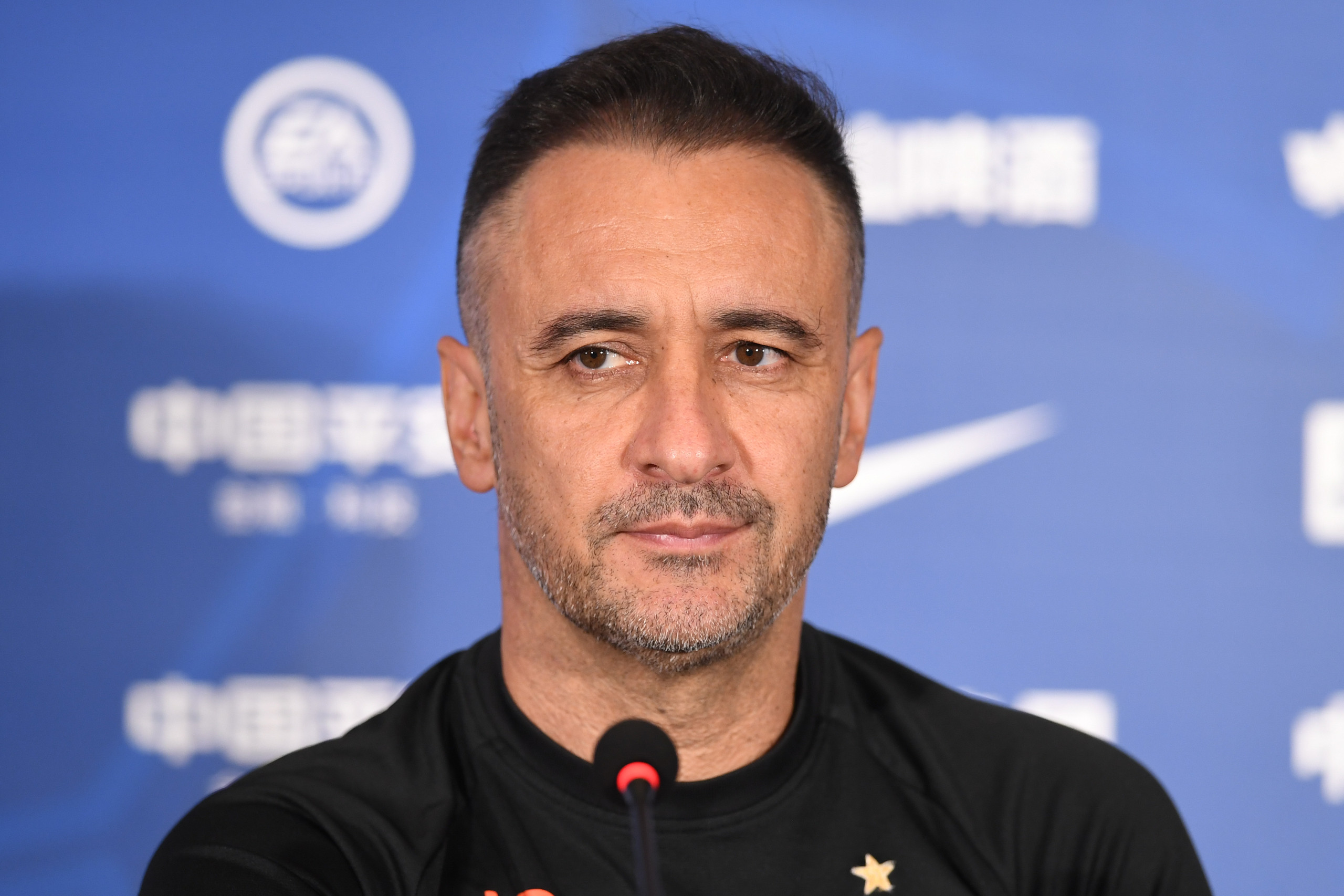 佩雷拉胡尔克首发要看情况很高兴会有球迷入场