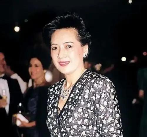 苦命女人宝咏琴:前半生风光无限,后半生众叛亲离遗憾离世