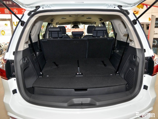 有口皆碑的越野suv 小哥带你看五十铃mu-x牧游侠