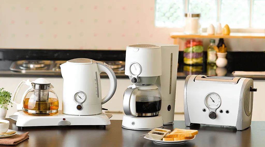 抢滩千亿小家电市场,看网红新宠与"美苏九"谁能夺"c位"