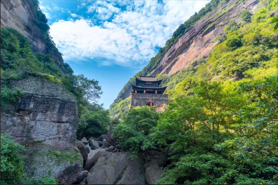 航拍剑门关 | 震撼!这是你没见过的美__凤凰网