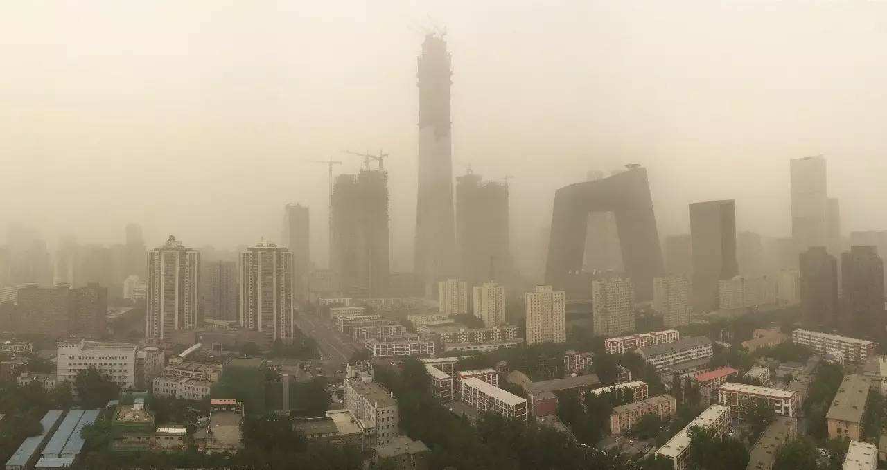 沙尘暴下的北京