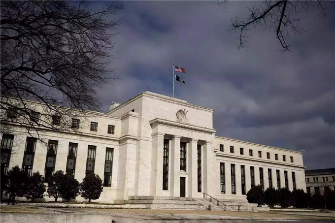 美联储利率决议即将公布，美元指数持续下跌