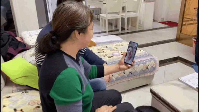 "女儿,你在武汉还好吧" 援鄂护士的母亲拨通一个视频电话,让人泪目