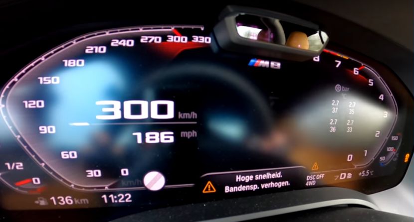 驾驶宝马m8敞篷版以时速300km/h疾驰,是一种怎样的体验?