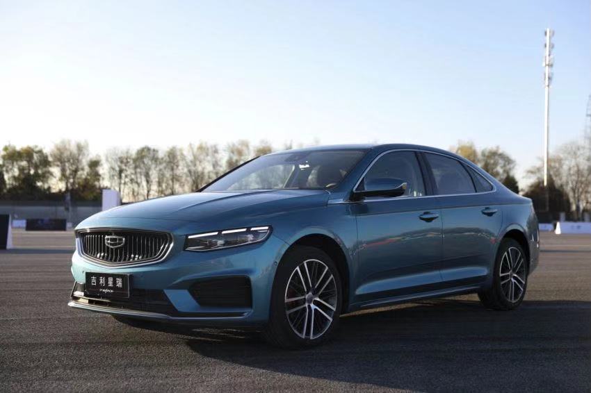 b级车的底子a级车的价吉利星瑞向主流合资家轿宣战硬钢