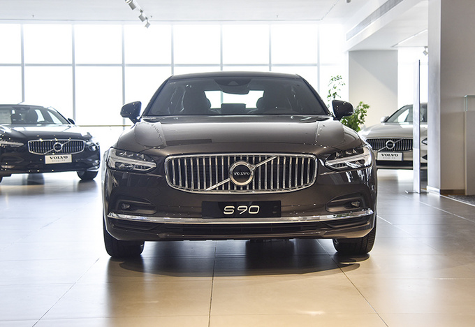 标配48v轻混动力强过宝马到店实拍沃尔沃新款s90