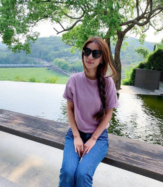 台媒曝张韶涵"捡走"hebe代言,在罗志祥事件发声,她损失惨重