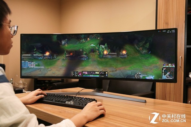 秒杀所有带鱼屏?三星49吋机皇性能实测