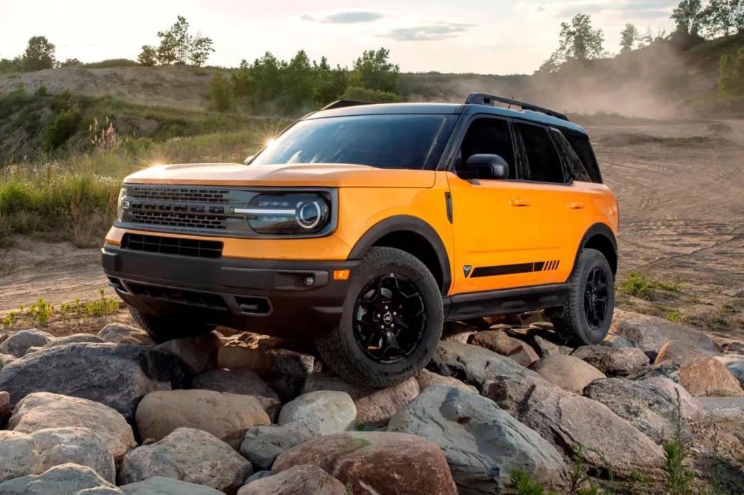 2021福特broncosport配标4x4驱动展现强大越野技术