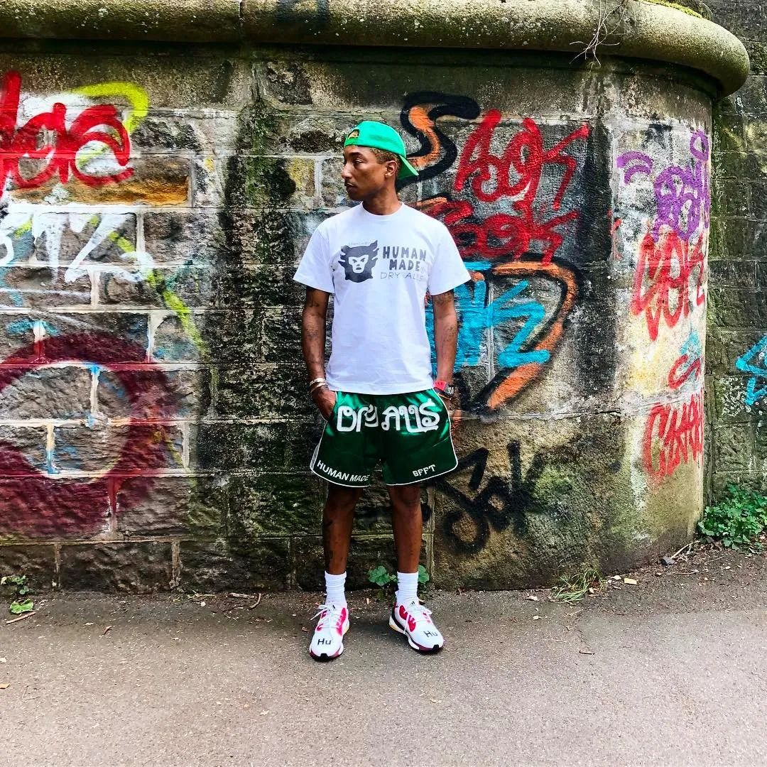 想当张伟丽男朋友首先你得买一个lv拳击沙包丨时尚